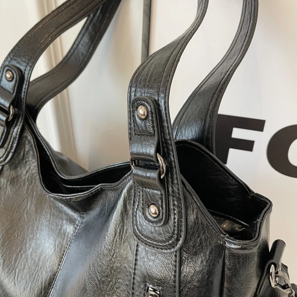 Amber Shoulder Bag – Chic and Versatile Everyday Handbag