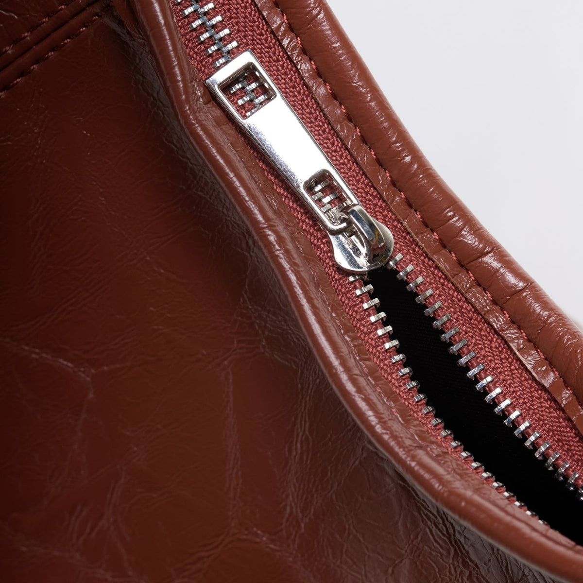 Scarlett Distressed Leather Tote