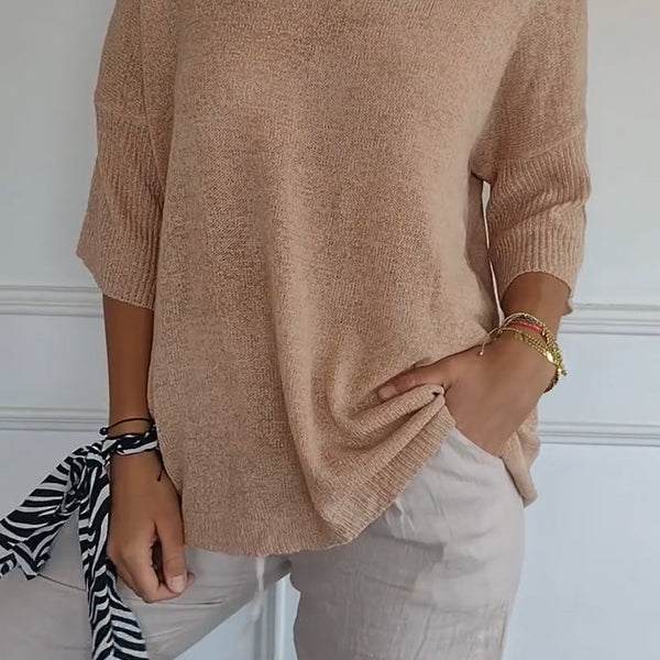 BasicKnitTop™ | Plain knitted top with V-neckline