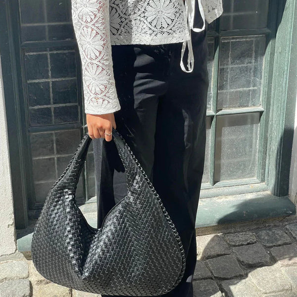 UrbanMuse™ – Style, space, and confidence in one perfect bag