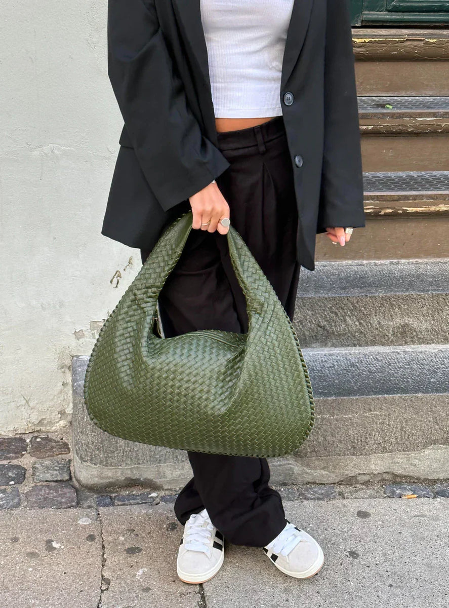 UrbanMuse™ – Style, space, and confidence in one perfect bag