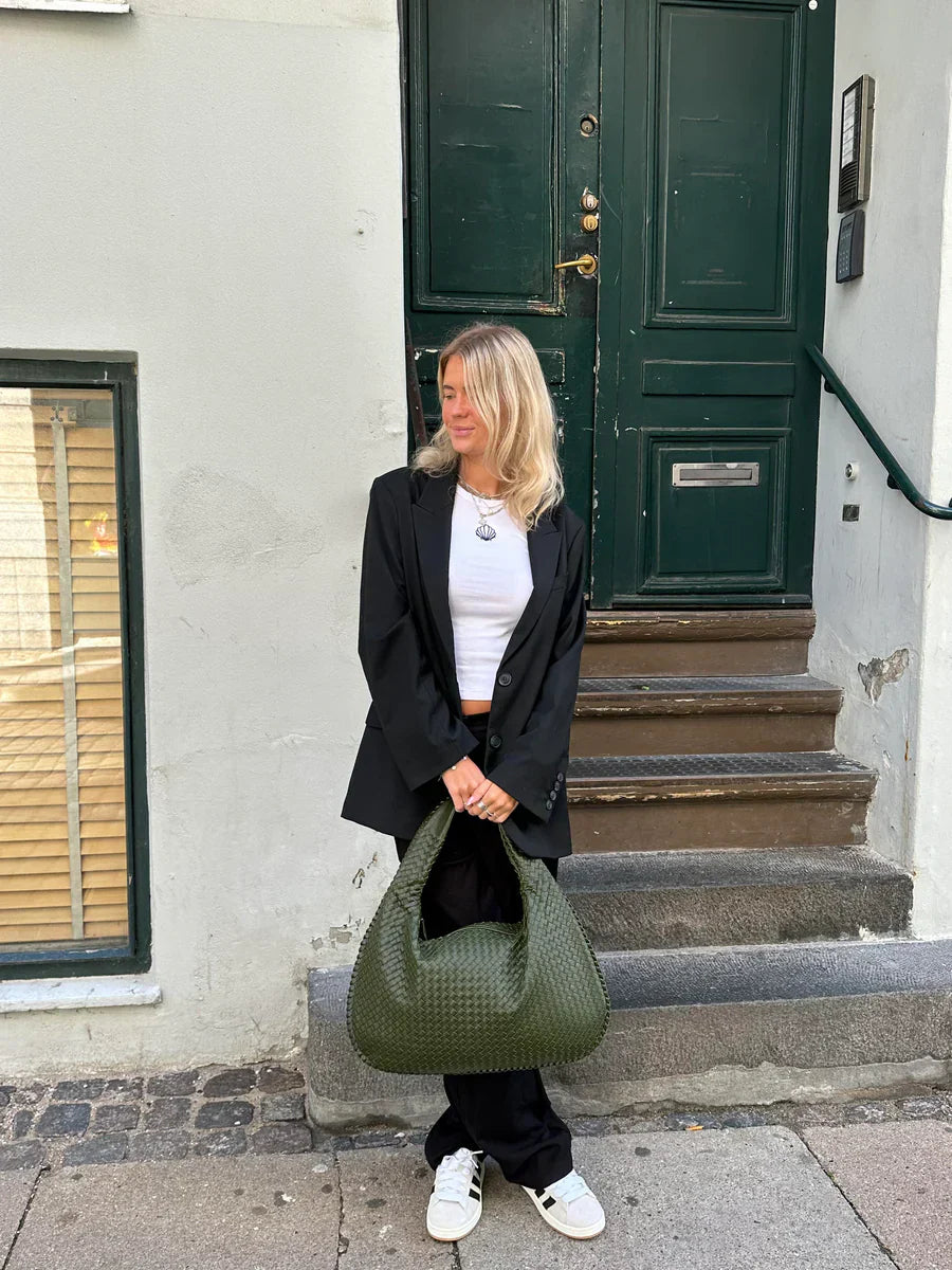 UrbanMuse™ – Style, space, and confidence in one perfect bag