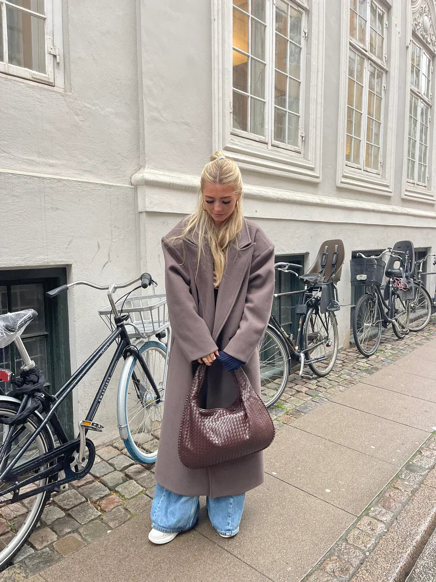 UrbanMuse™ – Style, space, and confidence in one perfect bag