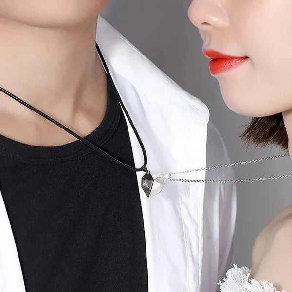 Heartbeat Necklace – Magnetic Heart Pendant