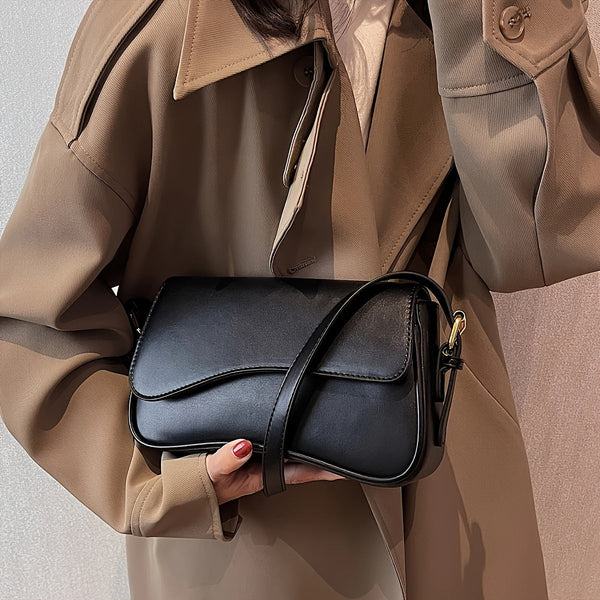 Elise Petite Tote – Elegant and Timeless Mini Handbag for Women