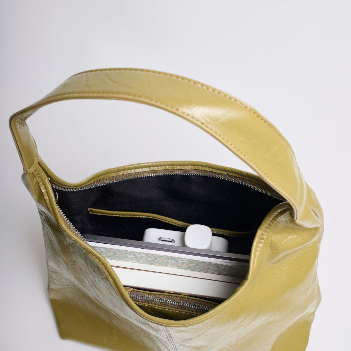 Scarlett Distressed Leather Tote