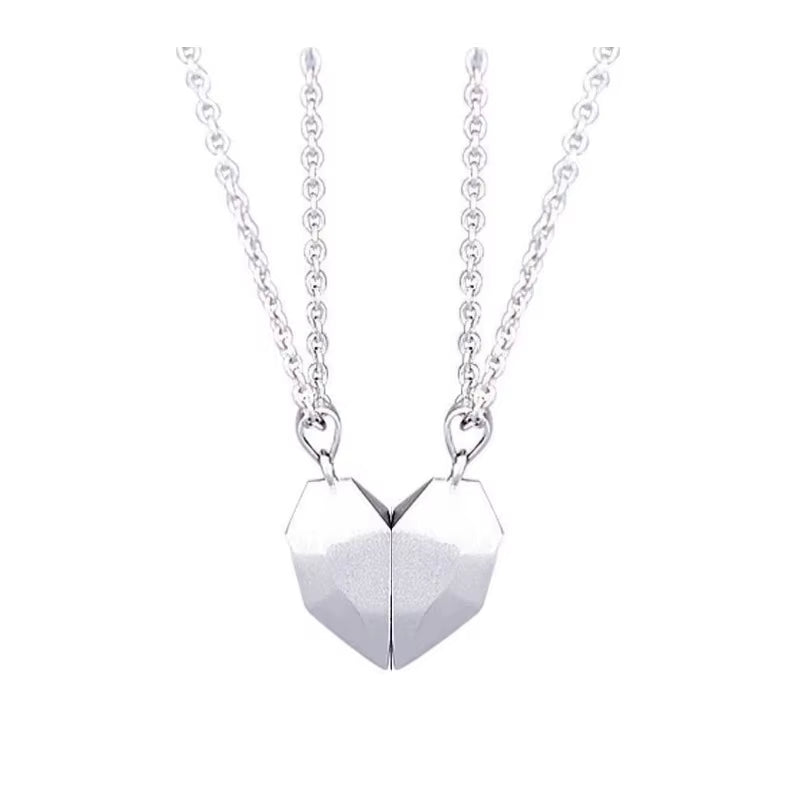 Heartbeat Necklace – Magnetic Heart Pendant