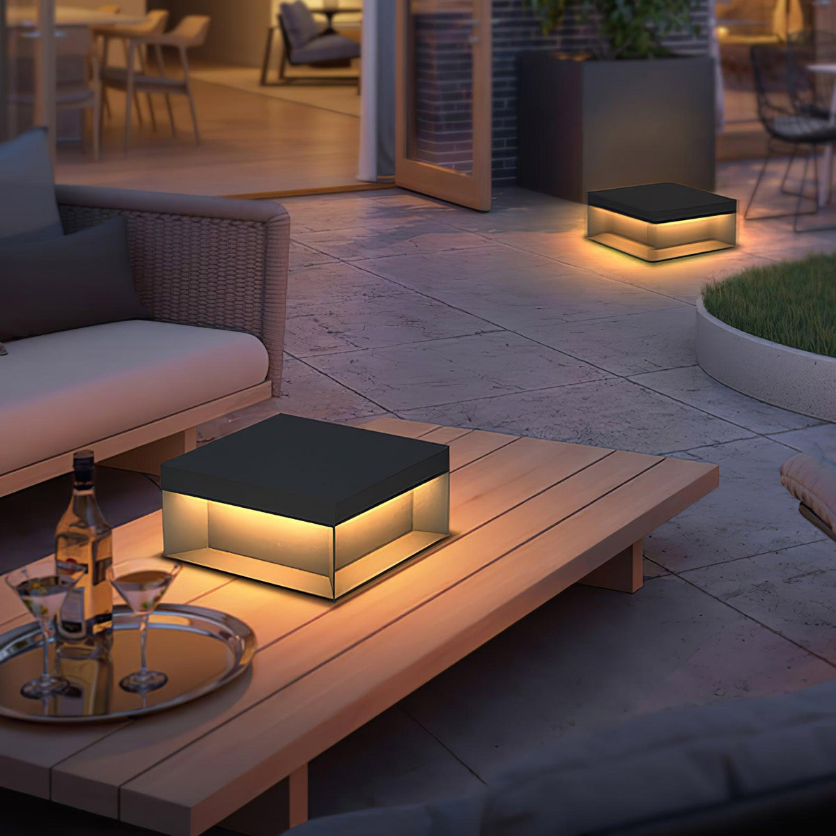 Outdoor post light with solar energy