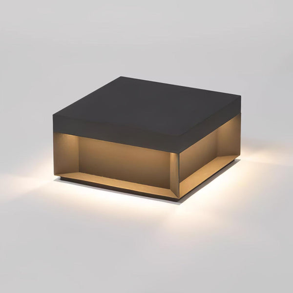 Outdoor post light with solar energy
