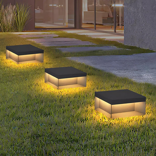 Outdoor post light with solar energy