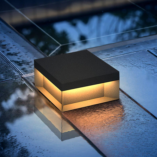 Outdoor post light with solar energy