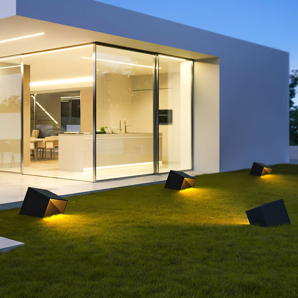 Cube Garden Solar Outdoor Light