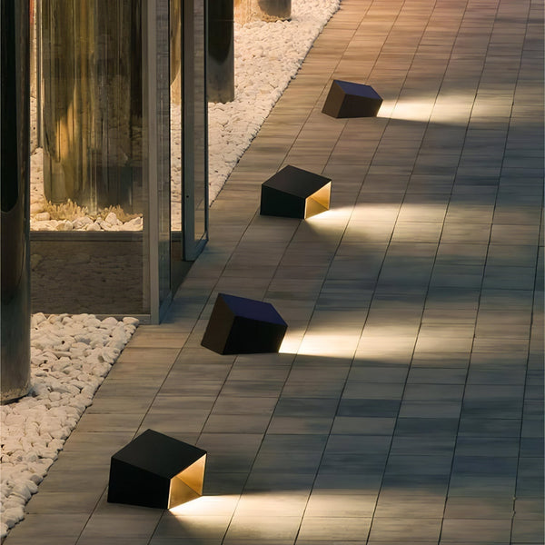 Cube Garden Solar Outdoor Light