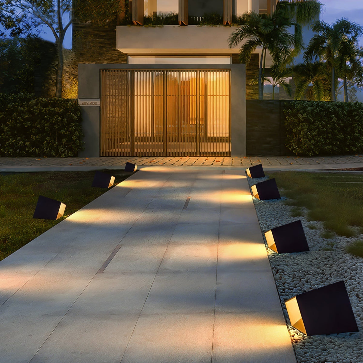 Cube Garden Solar Outdoor Light
