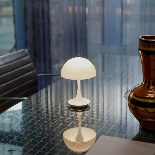 EclatéAura™ - An Enchanting Table Lamp
