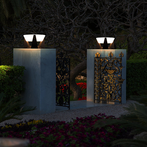 LandingLight™ | Luxurious solar-powered outdoor lamp