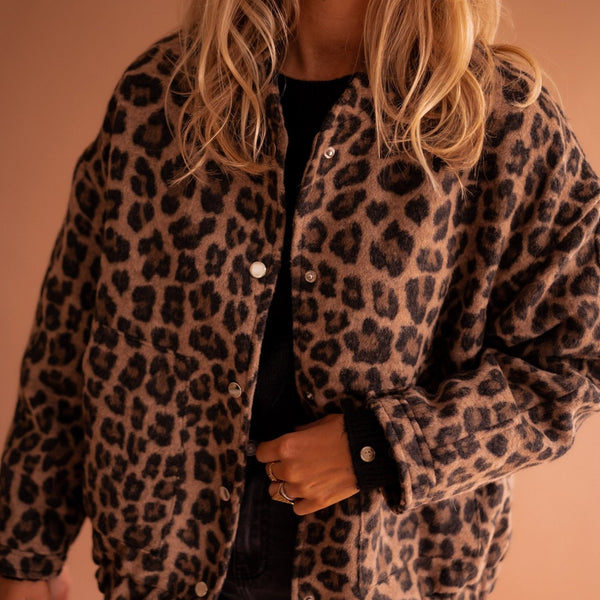 Lila Women's Jacket | Lightweight Leopard Print