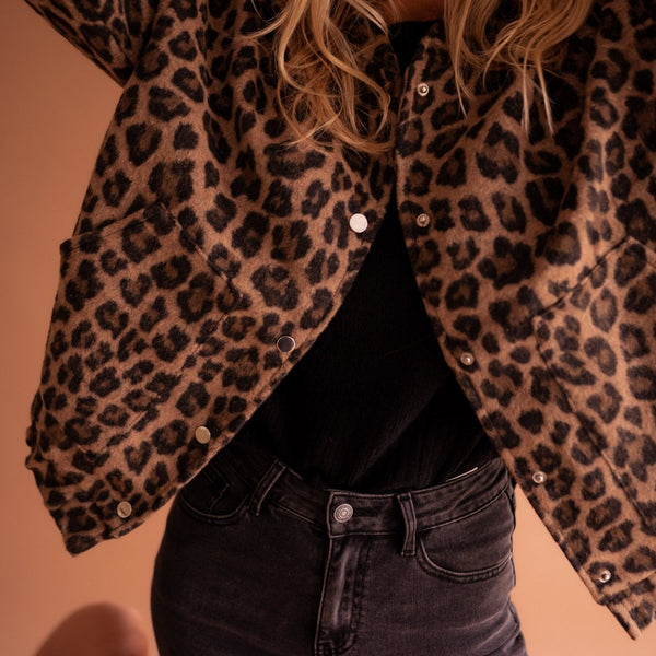 Lila Women's Jacket | Lightweight Leopard Print