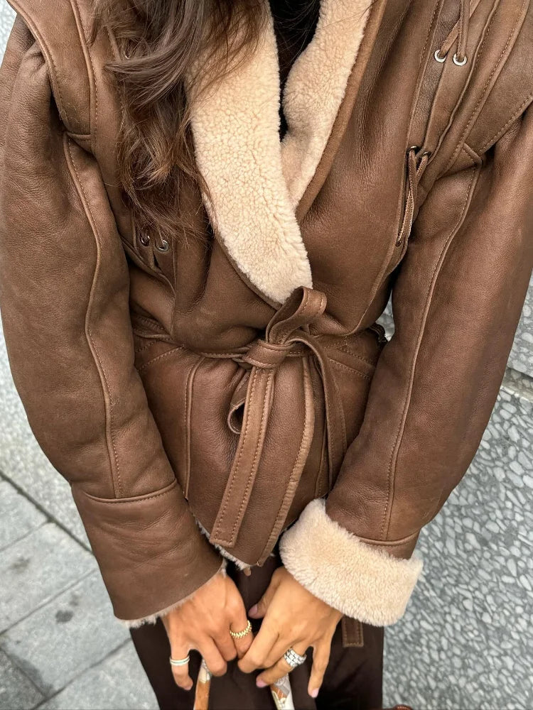 Maya Luxe Jacket – Chic and Versatile Outerwear for Any Occasion
