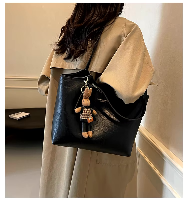 Hazel Classic Tote – Timeless and Elegant Everyday Handbag for Women