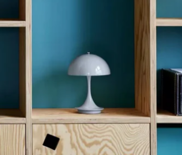 EclatéAura™ - An Enchanting Table Lamp