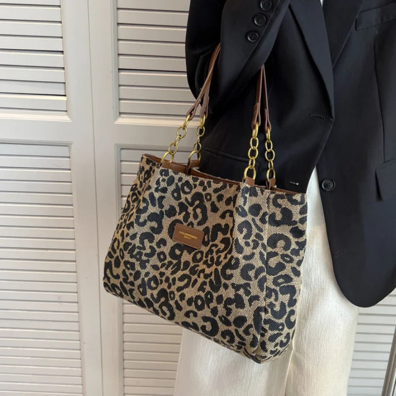 Livia Leopard Luxe Bag – Chic and Stylish Animal Print Handbag