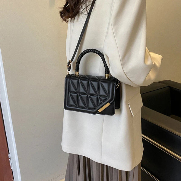 Camille Quilted Crossbody – Stylish and Trendy Shoulder Bag