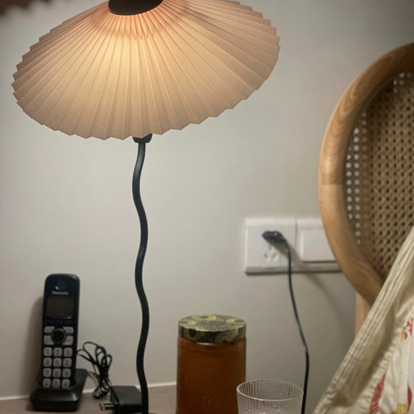 Squiggle Table Lamp