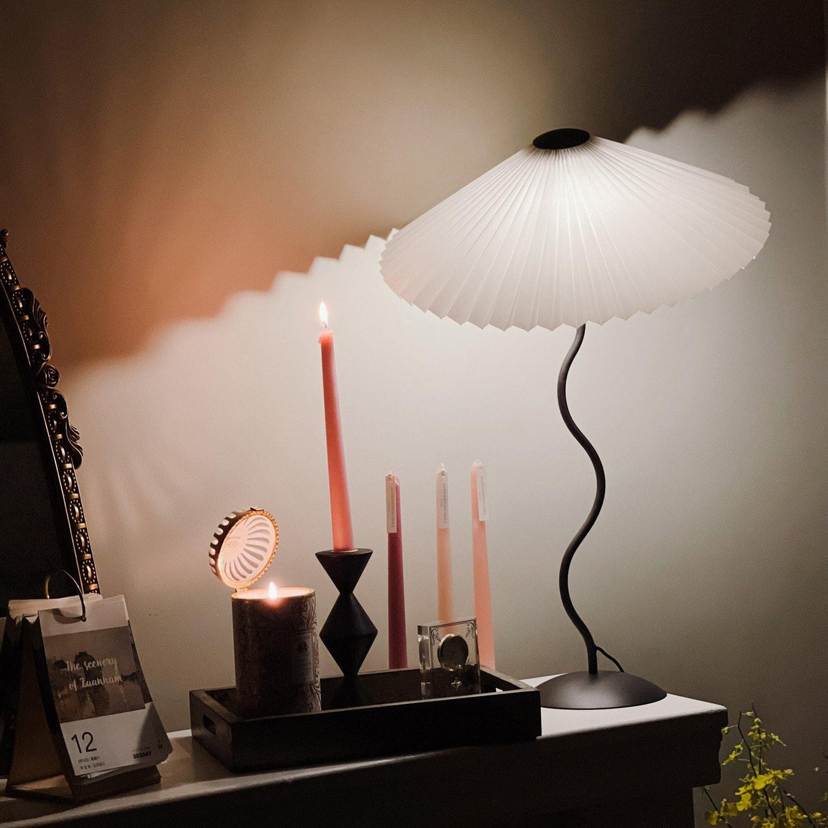 Squiggle Table Lamp