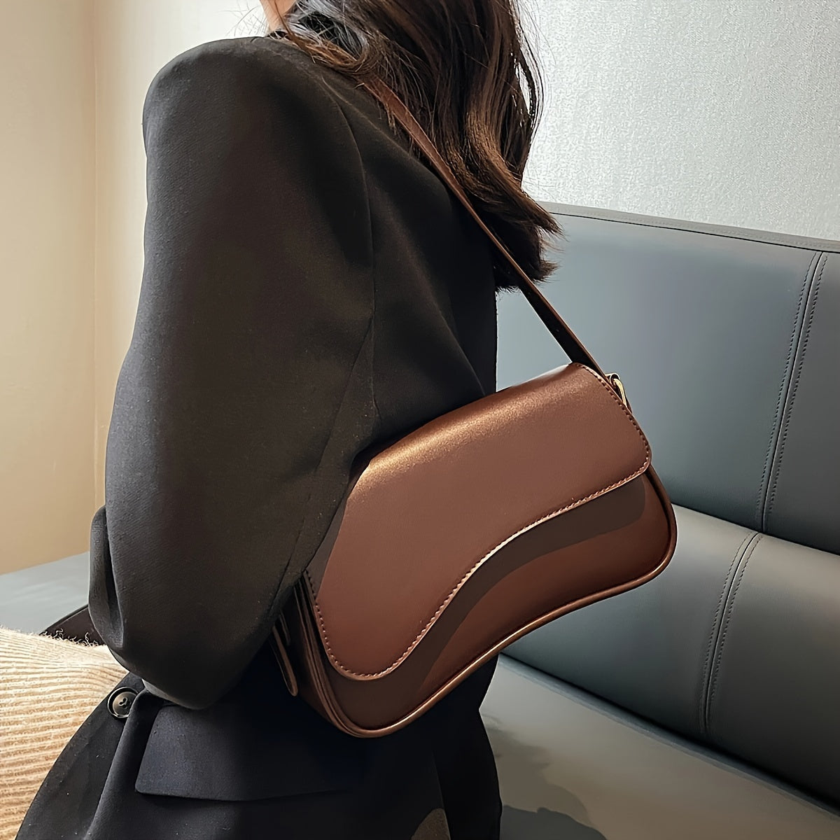 Elise Petite Tote – Elegant and Timeless Mini Handbag for Women
