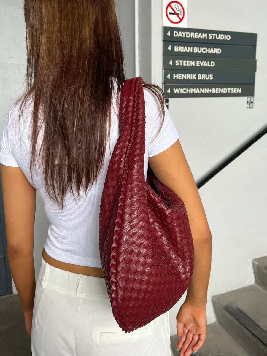 UrbanMuse™ – Style, space, and confidence in one perfect bag