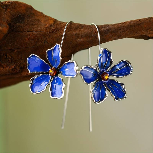 Veloura™ | Bloom with Every Wear