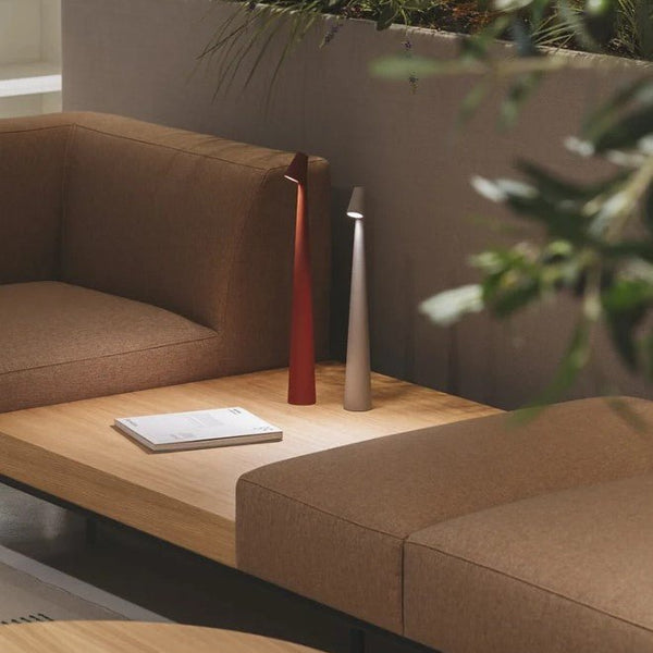 LuminaVista™ I Portable Table Lamp