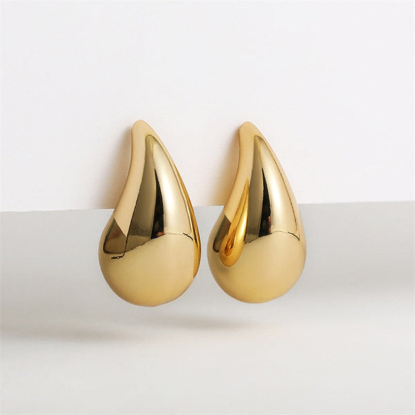 Luna Drop Earrings – Sleek and Modern Minimalist Studs